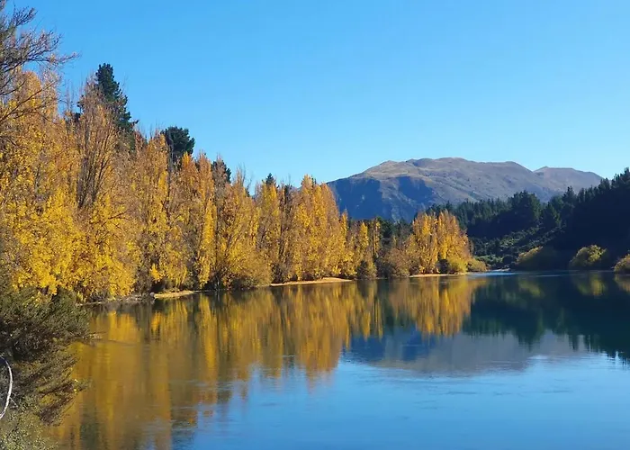 Modern Townhouse, Alpine Views, Close To Hébergement de vacances Wanaka