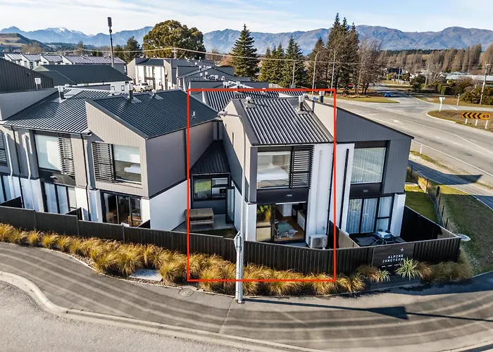 Modern Townhouse, Alpine Views, Close To *