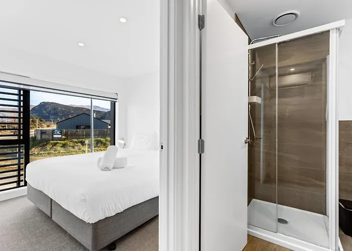 Modern Townhouse, Alpine Views, Close To *