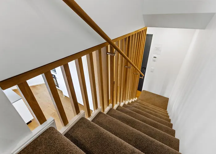 Modern Townhouse, Alpine Views, Close To Hébergement de vacances