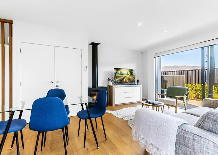 Modern Townhouse, Alpine Views, Close To * Wanaka