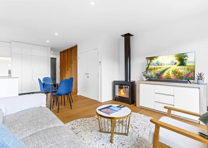 Modern Townhouse, Alpine Views, Close To * Wanaka